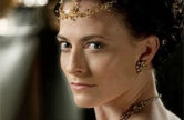 lara-pulver-female-doctor