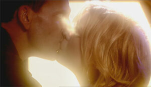 rose-eccleston-kiss-parting